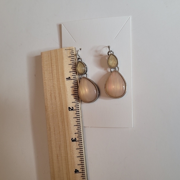 Blush Pink and Yellow Tear Drop Pear Dangle Iridescent Pierced Hook Earrings - Picture 4 of 6